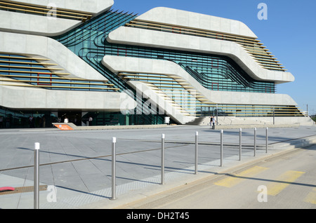 Haupteingang & Fassade des Pierresvives Sportzentrum von Zaha Hadid Montpellier Frankreich Stockfoto