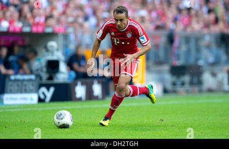 München, Deutschland. 26. Oktober 2013. Münchens Rafinha während der Bundesliga-match zwischen FC Bayern München und Hertha BSC in Allianz Arena in München, 26. Oktober 2013. Foto: THOMAS EISENHUTH/Dpa/Alamy Live News Stockfoto