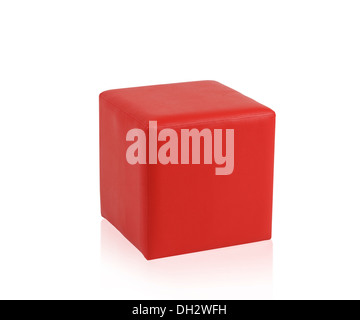 Rotem Leder Hocker isoliert auf weißem Hintergrund Stockfoto