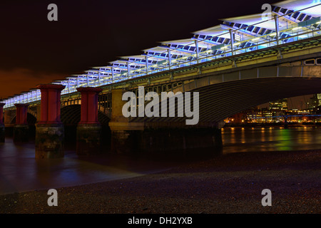 Blackfriars Railway Bridge, London, Vereinigtes Königreich Stockfoto