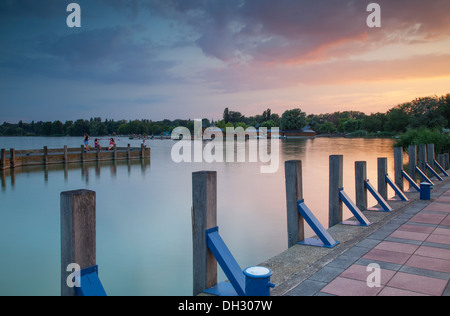 Pier auf Keszthely Strand, Keszthely, Plattensee, Ungarn Stockfoto