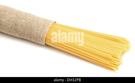 Spaghetti isoliert auf weißem Hintergrund Stockfoto