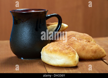 Russland Traditionen Pierog. Zu Hause Kuchen Stockfoto