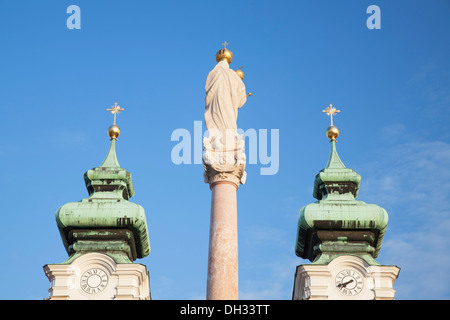 Spalte von der Jungfrau Maria und St. Ignatius Kirche, Györ, Transdanubien, Westungarn Stockfoto