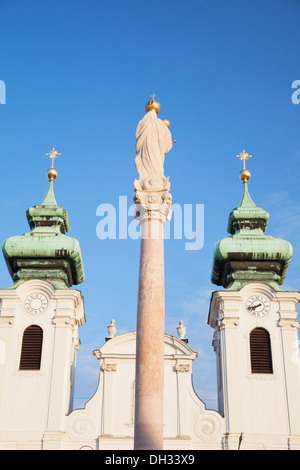 Spalte von der Jungfrau Maria und St. Ignatius Kirche, Györ, Transdanubien, Westungarn Stockfoto