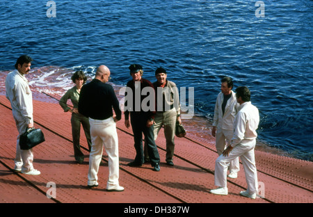 DARÜBER HINAUS DAS POSEIDON ABENTEUER 1979) SALLY FIELD, TELLY SAVALAS, MICHAEL CAINE, KARL MALDEN, IRWIN ALLEN DIR) BYPD 019 Stockfoto