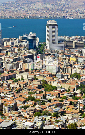 Aussicht auf Izmir und dem Hafen von Asansoer in Konak Bezirk, Izmir, Türkei, Asien gesehen Stockfoto