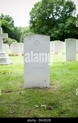 Ein Grab eines unbekannten deutschen Soldaten gestorben am 24. November 1914 an William militärischen Krankenhaus-Southampton Stockfoto