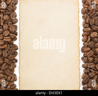 Kaffee-Konzept und Pergament isoliert auf weißem Hintergrund Stockfoto
