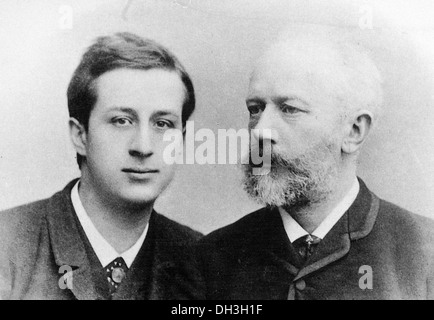 PYOTR TCHAIKOVSKY (1840-1893) russischen Komponisten auf der rechten Seite mit Alexander Ilyich Siloti Stockfoto