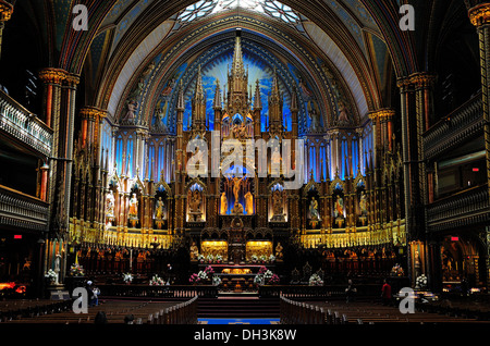 Die Basilika Notre-Dame in der Altstadt von Montreal, Quebec, Kanada Stockfoto