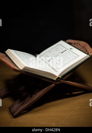 Seiten des Heiligen Koran das testament Stockfoto