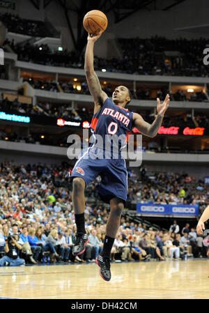 Dallas, TX, USA. 30. Oktober 2013. Atlanta Hawks point Guard Jeff Teague #0 bei einem NBA-Spiel zwischen den Atlanta Hawks und die Dallas Mavericks das American Airlines Center in Dallas, TX Dallas besiegt Atlanta 118-109 Credit: Cal Sport Media/Alamy Live News Stockfoto