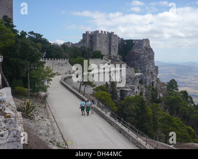 Castello Pepoli e Venere, Erice, Sizilien, Italien Stockfoto