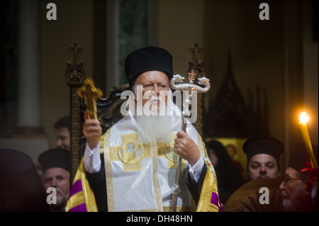 Treffen der katholischen und koptischen orthodoxen christlichen Kirche in Mailand. Kardinal Angelo Scola trifft orthodoxe Patriarch Tawadros ich Stockfoto