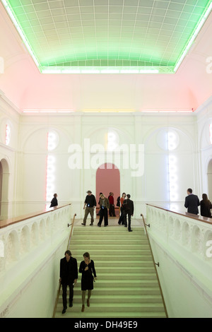 Innere des Stedelijk Museum für zeitgenössische Kunst in Amsterdam Niederlande Stockfoto