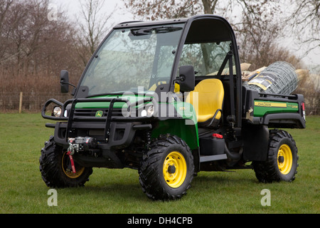 Ein John Deere Gator in Aktion UK Stockfoto