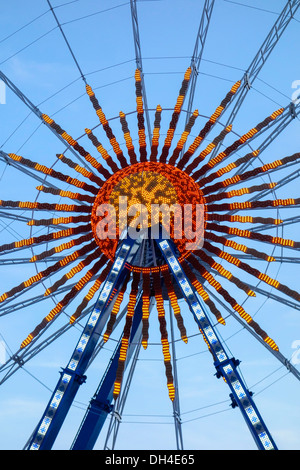 Spaß auf dem Oktoberfest Oktoberfest, Bayern Deutschland Stockfoto