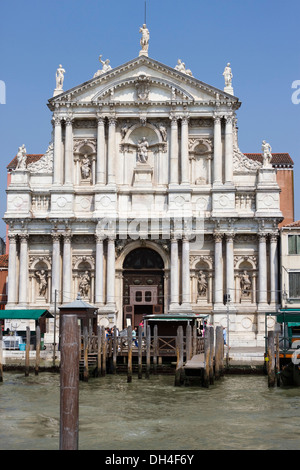 Die Kirche von Santa Maria di Nazareth oder Kirche der Scalzi (Chiesa Degli Scalzi), Venedig, Italien. Stockfoto