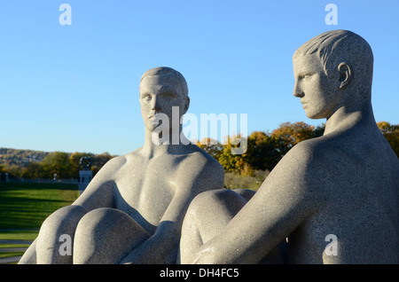 Vigeland Skulpturenpark in Oslo mit der Bronze und Granit Skulpturen des Bildhauers Gustav Vigeland. norwegische Oslo, Norwegen Stockfoto