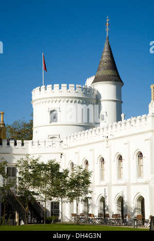 Exterieur der Strawberry Hill House, Saint Marys University, Twickenham. Middlesex. UK., nach der Restaurierung mit Lotterie Finanzierung. Stockfoto