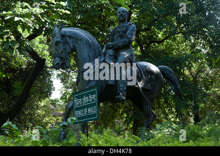 Statue von König Edward VII. Prinz von Wales am Veermata Jijabai Bhosale Udyan Mumbai Maharashtra Indien Asien 2012 Stockfoto