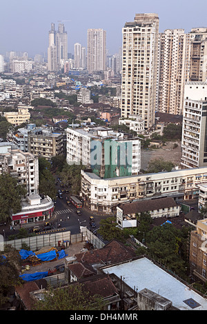 Aerial Altbauten und neuen Wolkenkratzer Girgaon in Mumbai, Maharashtra, Indien Stockfoto