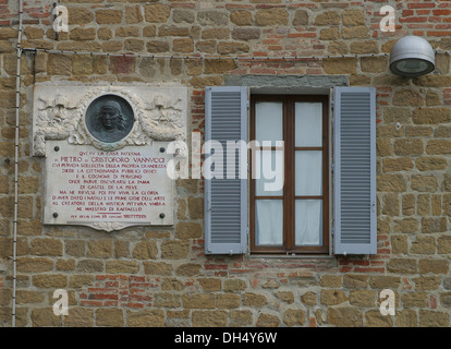 Das "grüne Herz Italiens", Umbrien, liegt in der Mitte von Italien ohne Zugang zum Meer und ist bekannt für seine schöne Landschaft & Gebäude Stockfoto