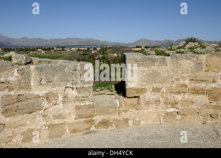 Stadtmauer in Alcudia Stockfoto