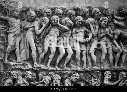 Das "grüne Herz Italiens", Umbrien, liegt in der Mitte von Italien ohne Zugang zum Meer und ist bekannt für seine schöne Landschaft & Gebäude Stockfoto