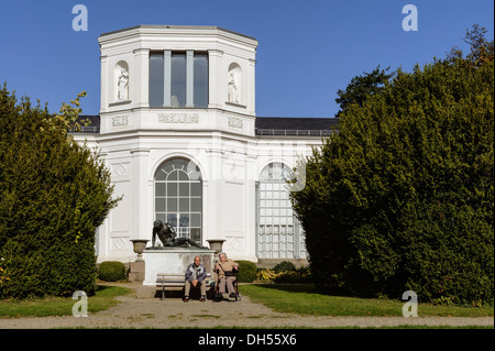 Orangerie im Schlosspark von Putbus, Isle of Rugia (Rügen) Mecklenburg-hierhin Pommern, Deutschland Stockfoto