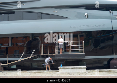 SEA FORCE ONE entworfen von Luca Dini Design, gebaut von Admiral Mariotti Yachten, in Venedig zur Zeit der Biennale in Venedig Stockfoto