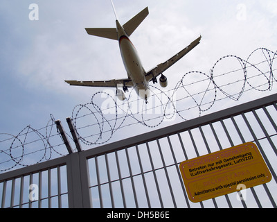 Landung Ansatz des Airbus A 310, Flughafen Tegel, Berlin Stockfoto