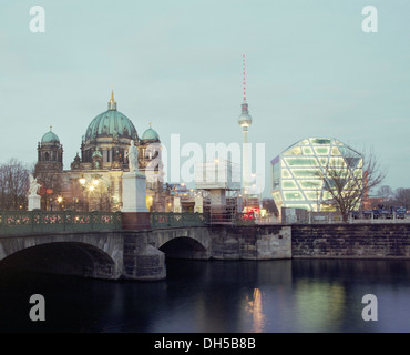 Humboldt-Box, Berliner Fernsehturm, Berliner Dom, Fernsehturm, Mitte, Berlin, Berlin, Deutschland Stockfoto