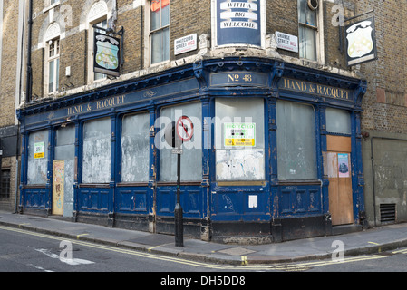 Die Hand & Racquet geentert, Pub, der geschlossen ist, Whitcomb Street, London, UK Stockfoto