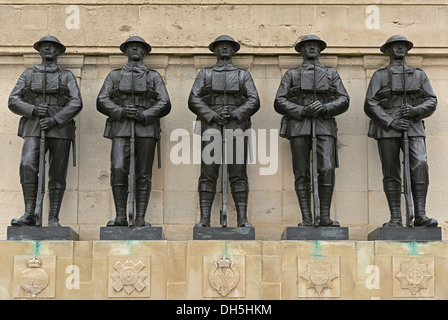 Die Wachen Memorial, Pferd schützt Parade, London, UK. Ersten Weltkrieg Denkmal für die Gefallenen des Garde-Division. Stockfoto