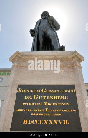 Denkmal für Johannes Gutenberg von Bertel Thorvaldsen, quadratische Gutenbergplatz, Mainz, Rheinland-Pfalz Stockfoto