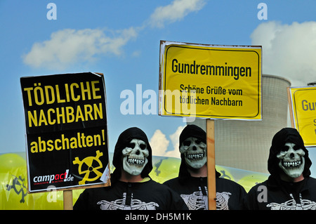 Anti-Atomkraft-Demonstration am Kernkraftwerks Gundremmingen die mächtigsten deutschen Kernkraftwerk Stockfoto