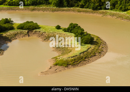 Blick hinunter auf die tidal River Wye aus Kalksteinfelsen der Wintour Sprung am Woodcroft, Gloucestershire, England, Vereinigtes Stockfoto