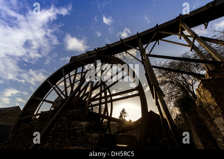 Morwellham Quay, Tavistock, Devon, übertrieben hoch, natürliche, Betriebs-, oberschlächtige, Rekord, Reflexion, Saison, Südosten, Tall, wat Stockfoto