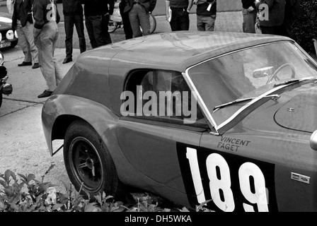 Nr. 189 Jean Vincent-Gerard Faget Shelby Cobra in der Automobil-Tour De France, 20. September 1964. Stockfoto