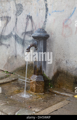 Traditionelle Trinkwasserbrunnen Venedig Italien Stockfoto