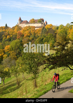 Radler vor der Veste Coburg Schloss, Coburg, Oberfranken, Franken, Bayern Stockfoto