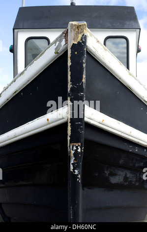 Ein kleines Fischerboot im Hafen von Carloway Isle of Lewis, Western Isles Schottland UK Stockfoto