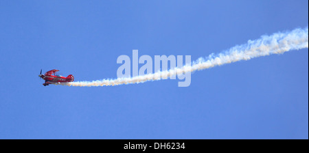 Die Pitts S-2 s besondere Doppeldecker erklingt in Cosford Airshow 2013 Cosford, Shropshire, England, Europa Stockfoto