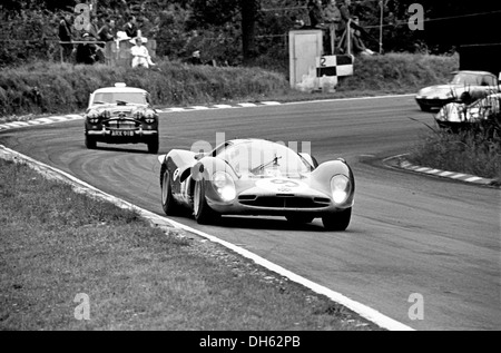 Ted Worswick-Peter Clarke Austin-Healey 3000 Rennen in Brands Hatch, BOAC 500 England 1967. Stockfoto