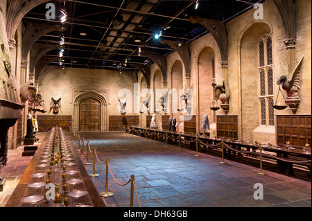 Innenaufnahmen von The Great Hall an der Harry Potter Welt Warner Bros Studio Tour Leavesden Watford London UK GB EU Europa Stockfoto