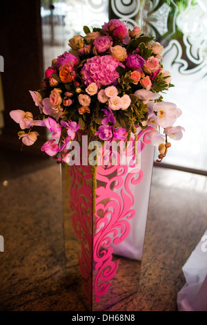 Blumen in einer vase Stockfoto