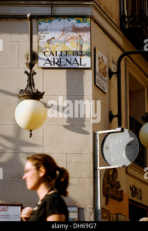 Handarbeit in Calle Arenal Straße, Madrid, Spanien, Europa Stockfoto