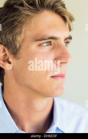 Young Professional, Protrait des schönen Business-Mann Stockfoto